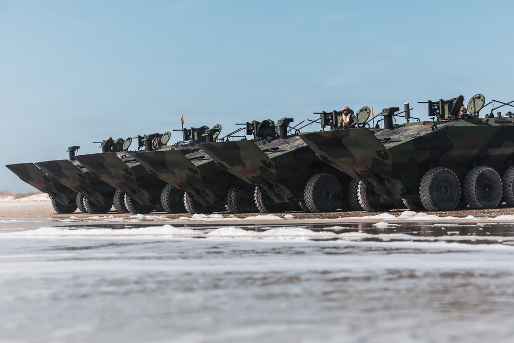 2nd AA Bn ACVs conduct shore-to-ship movement during TCAT 26.1