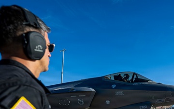 F-35A Demo Team Flying Multi-Ship Formations at HFTC