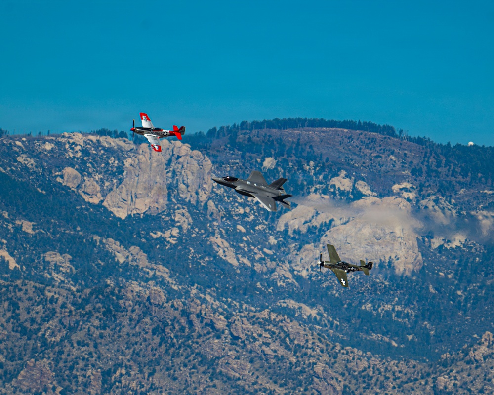 F-35A Demo Team Flying Multi-Ship Formations at HFTC