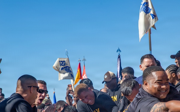 Grip and grit: 1st Armored Division Soldiers clash during tug of war