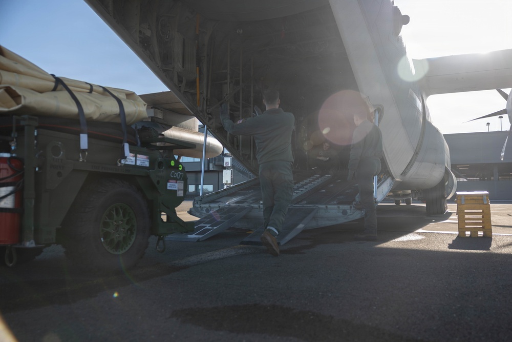 CORE26 | Norwegian Airmen, U.S. Marines Partner for Arctic Logistics Training