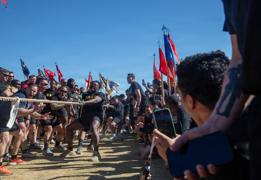 Grip and grit: 1st Armored Division Soldiers clash during tug of war