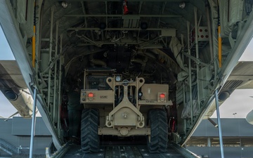 CORE26 | Norwegian Airmen, U.S. Marines Partner for Arctic Logistics Training