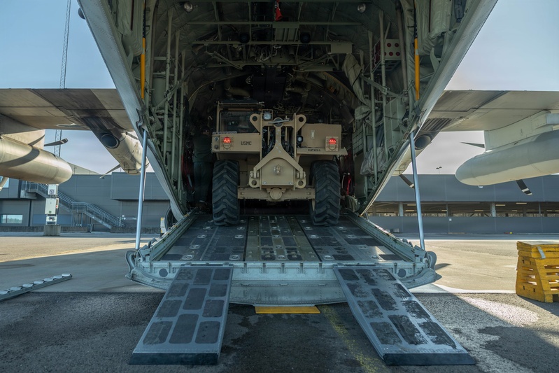 CORE26 | Norwegian Airmen, U.S. Marines Partner for Arctic Logistics Training