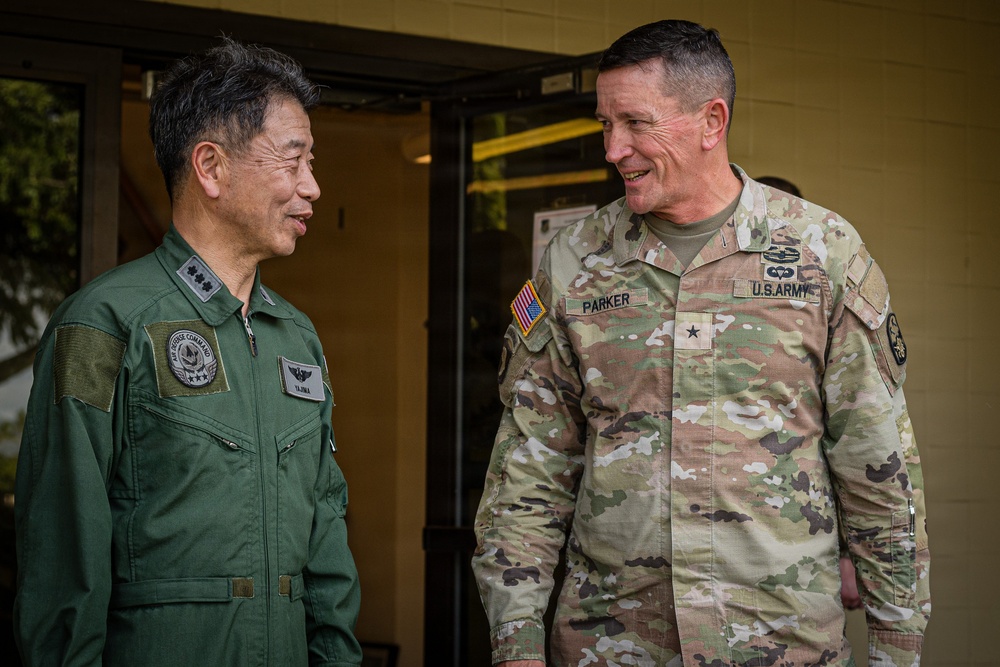 Lt. Gen. Yajima Visits 94th AAMDC
