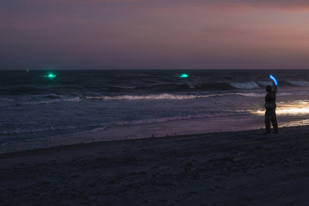 2nd AA Bn ACVs conclude TCAT 26.1 with ship-to-shore movement