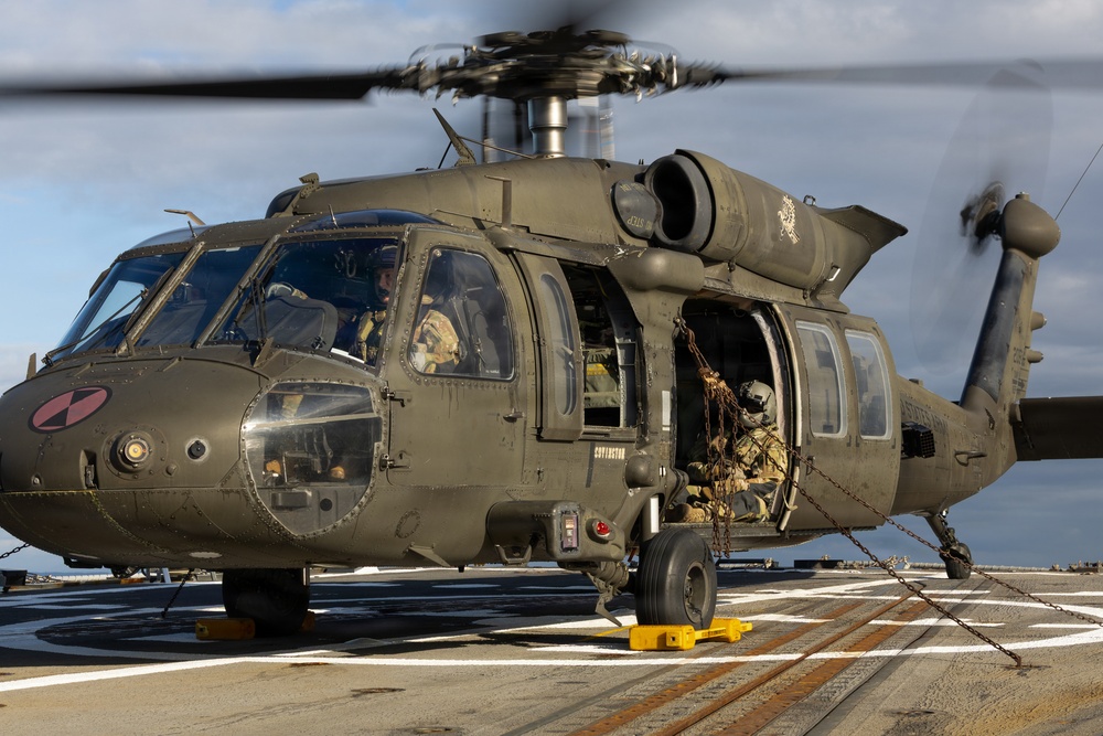 16 CAB Deck Landing Qualification