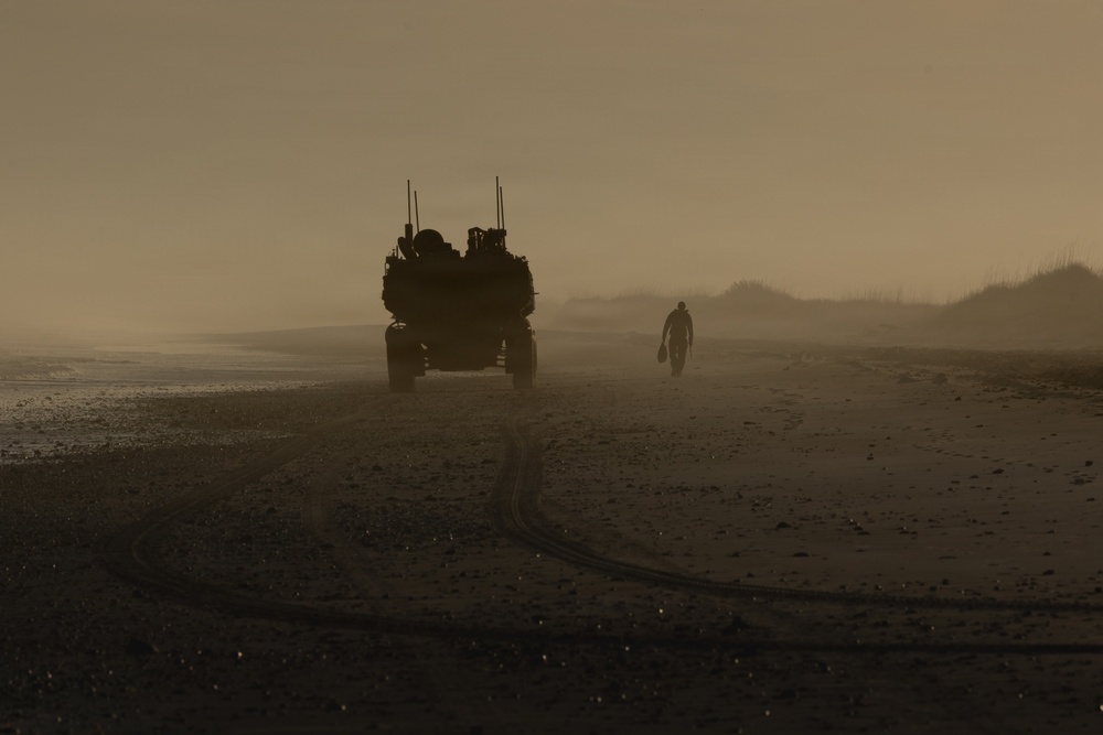 2nd AA Bn ACVs conclude TCAT 26.1 with ship-to-shore movement