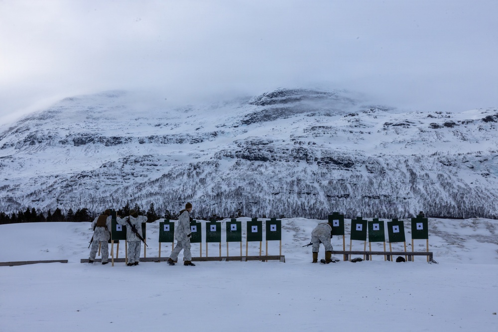 CORE26 | Logistics Marines Hone marksmanship during Arctic exercise