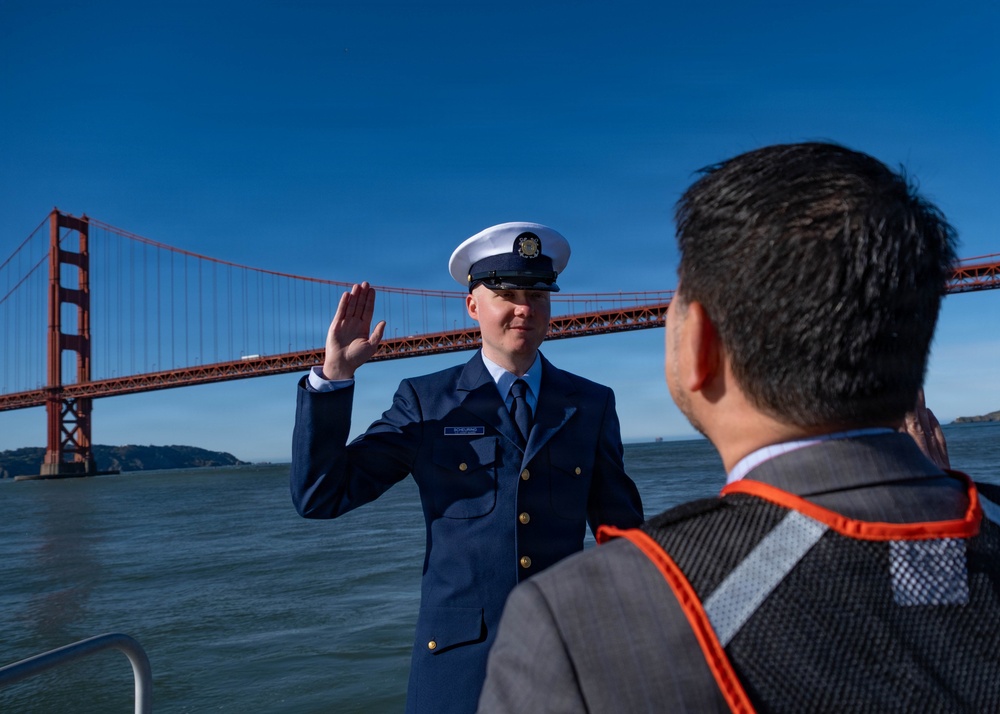 Coast Guardsman receives U.S. citizenship aboard Station Golden Gate motor lifeboat