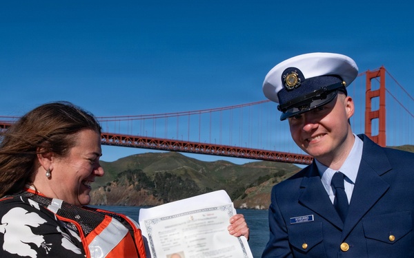 Coast Guardsman receives U.S. citizenship aboard Station Golden Gate motor lifeboat