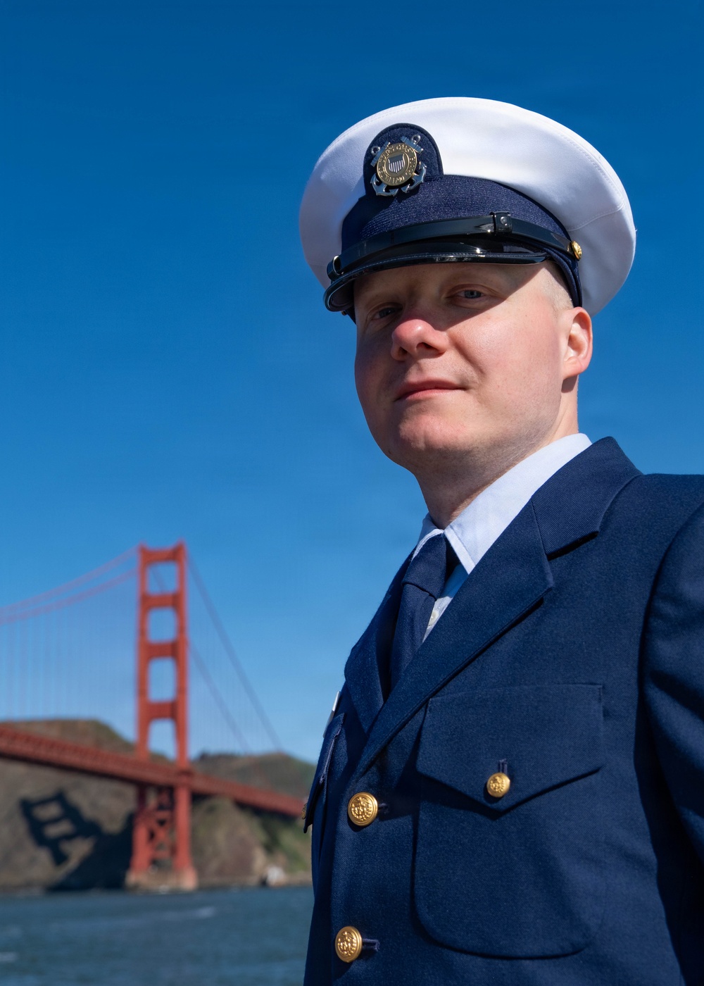 Coast Guardsman receives U.S. citizenship aboard Station Golden Gate motor lifeboat