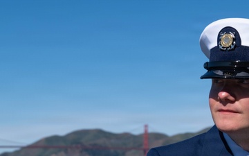 Coast Guardsman receives U.S. citizenship aboard Station Golden Gate motor lifeboat