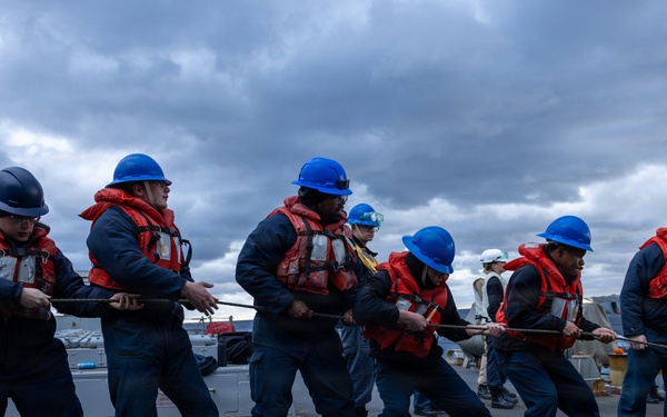 Replenishment-at-Sea aboard the USS Gonzalez (DDG 66)