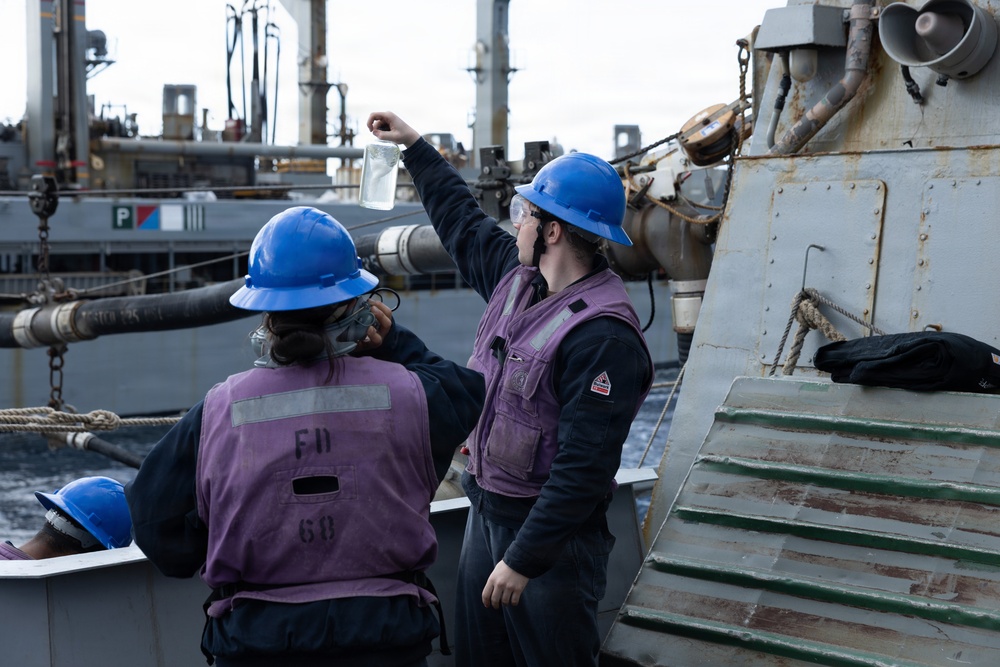 Replenishment-at-Sea aboard the USS Gonzalez (DDG 66)