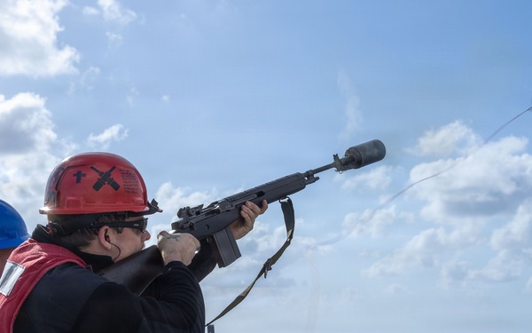 Replenishment-at-Sea aboard the USS Gonzalez (DDG 66)