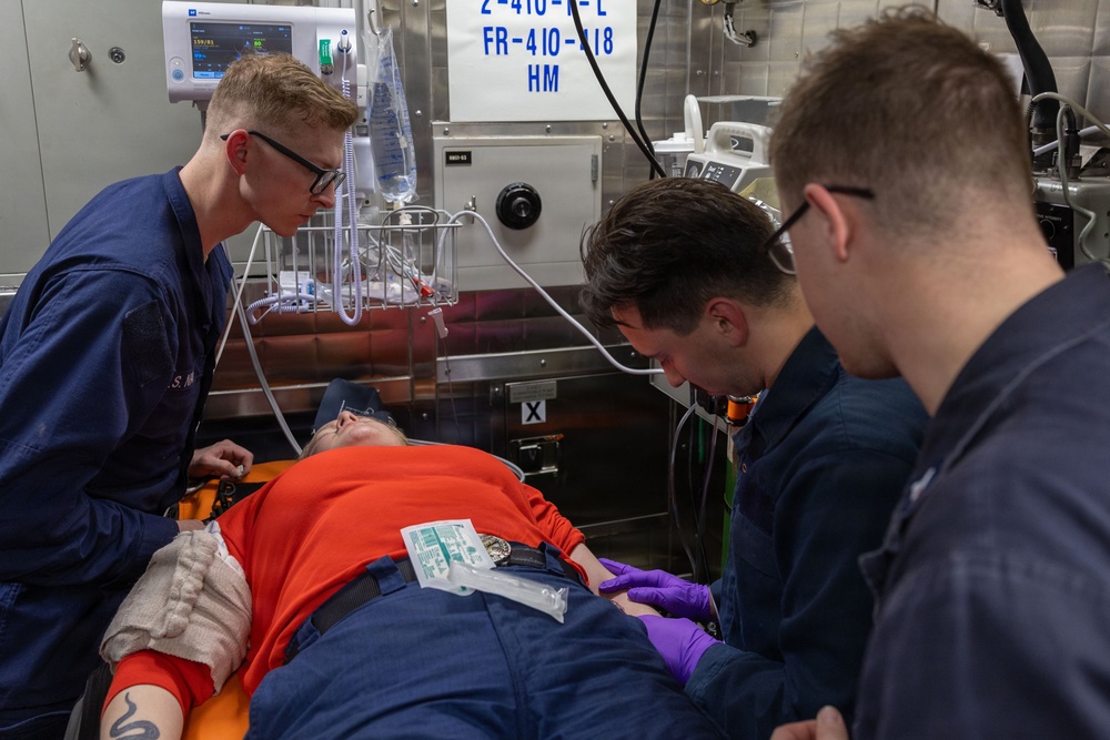 Medical Training Team Drill aboard the USS Gonzalez (DDG 66)
