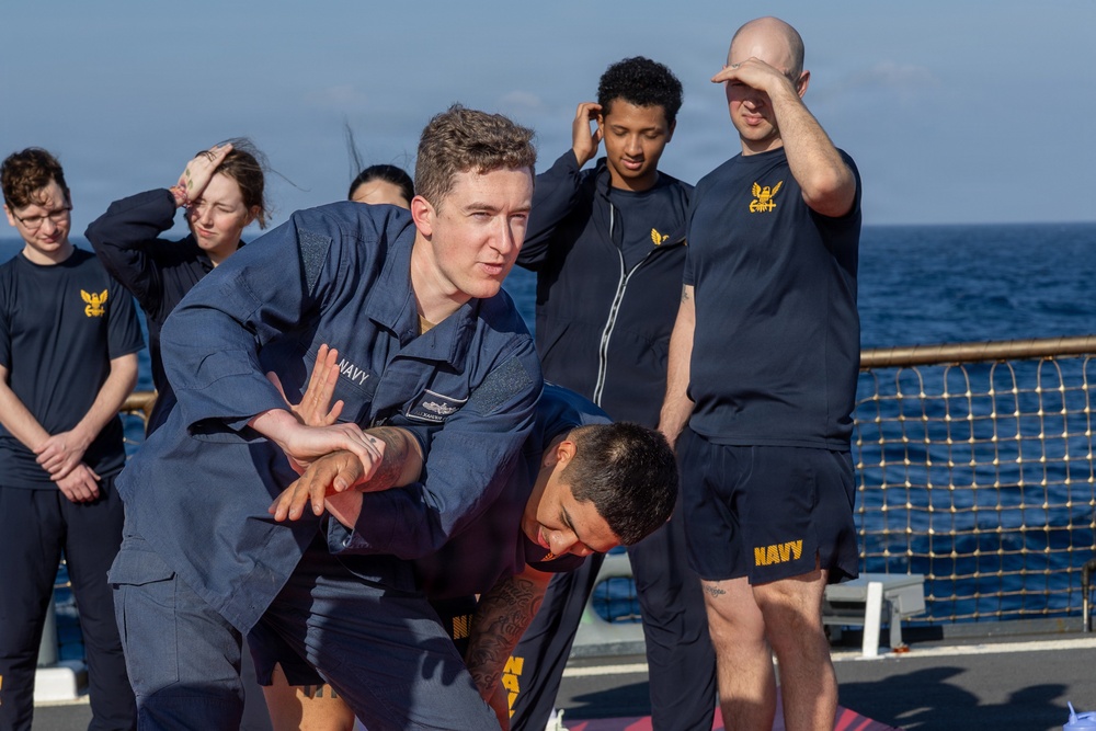 SRF-Bravo Training aboard the USS Gonzalez (DDG 66)