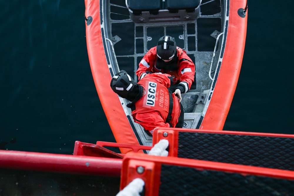 USCGC Polar Star (WAGB 10) conducts small boat training during Operation Deep Freeze 2026