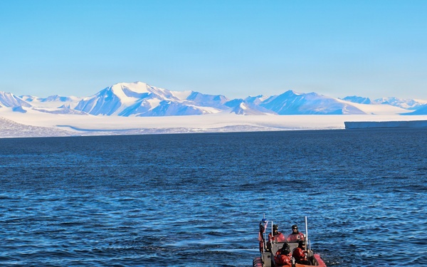 USCGC Polar Star (WAGB 10) conducts small boat training during Operation Deep Freeze 2026