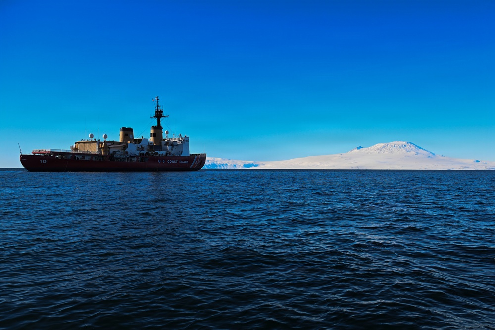 USCGC Polar Star (WAGB 10) conducts small boat training during Operation Deep Freeze 2026