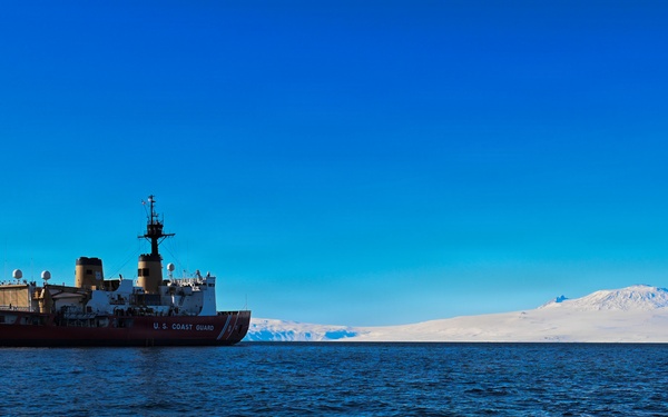 USCGC Polar Star (WAGB 10) conducts small boat training during Operation Deep Freeze 2026