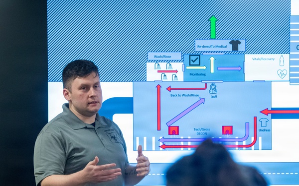 Oregon 102nd CERFP trains alongside Portland Providence Medical Center staff