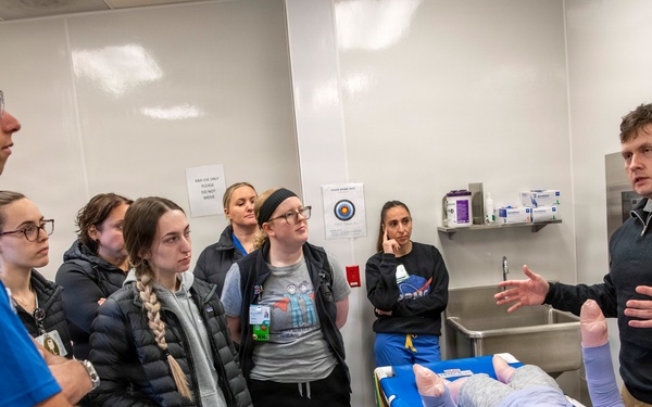 Oregon 102nd CERFP trains alongside Portland Providence Medical Center staff