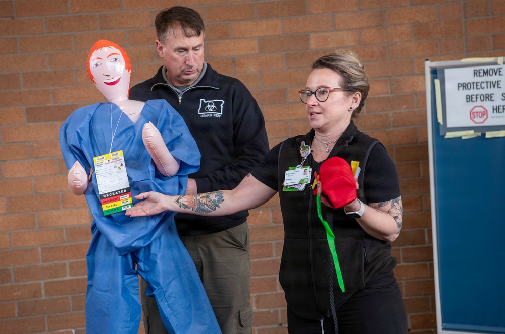 Oregon 102nd CERFP trains alongside Portland Providence Medical Center staff