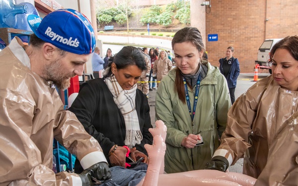 Oregon 102nd CERFP trains alongside Portland Providence Medical Center staff