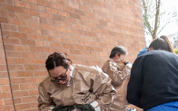 Oregon 102nd CERFP trains alongside Portland Providence Medical Center staff
