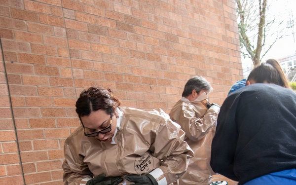Oregon 102nd CERFP trains alongside Portland Providence Medical Center staff