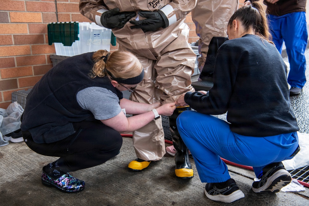 Oregon 102nd CERFP trains alongside Portland Providence Medical Center staff