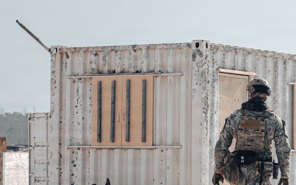 5th Special Forces Group (Airborne) conducts K-9 training