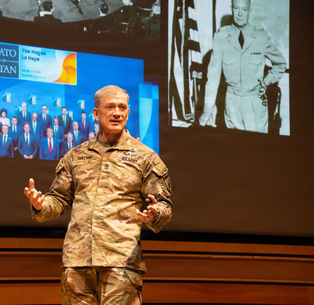 EUCOM visit to USANCOA