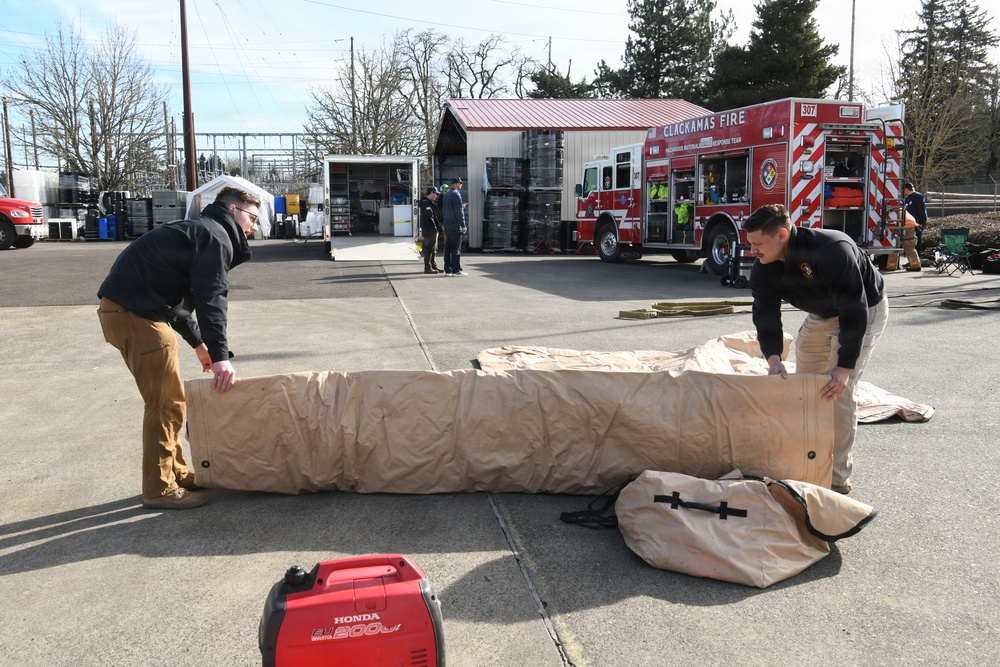 Oregon National Guard takes part in emergency response Air Monitoring Exercise