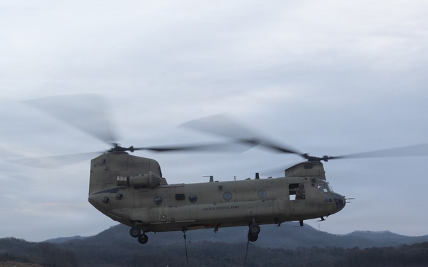 U.S. Marines with 12th LLB and U.S. Soldiers Execute an HST in the Republic of Korea