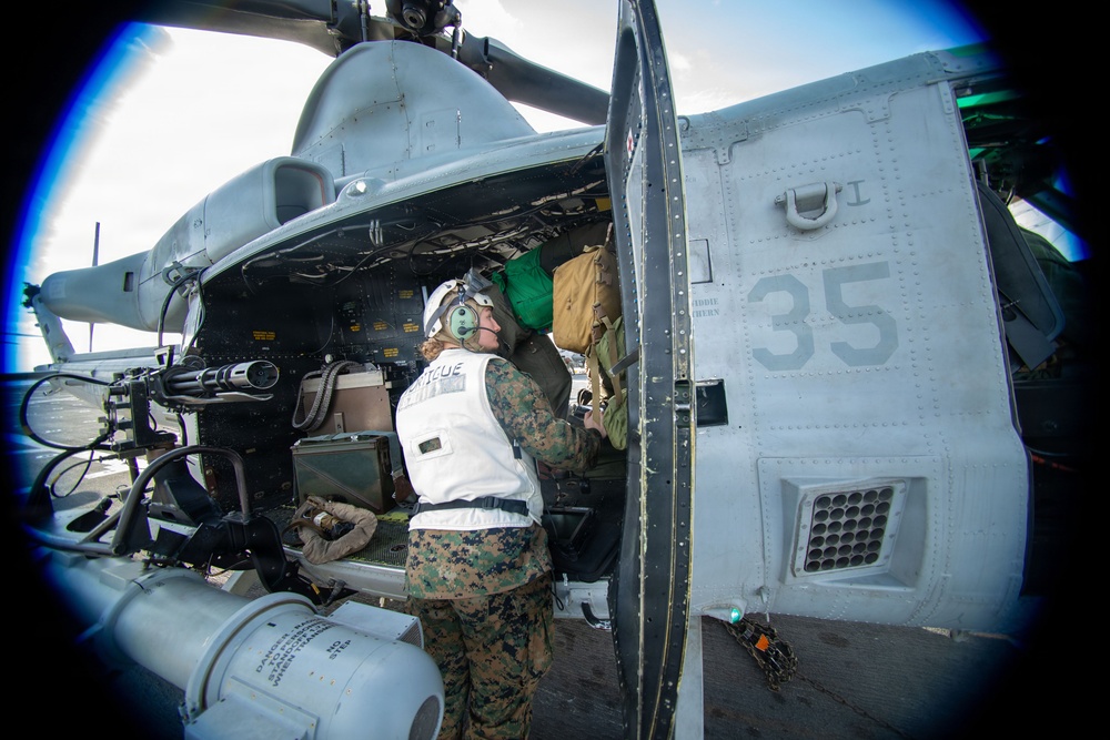 USS New Orleans (LPD 18) Conducts Flight Operations