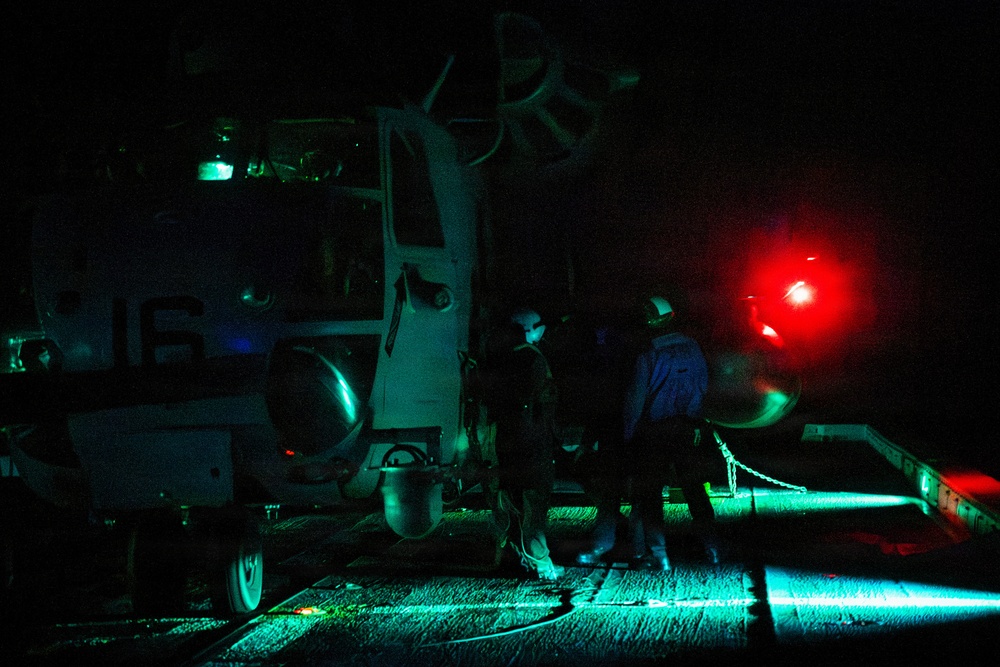 USS New Orleans (LPD 18) Conducts Flight Operations