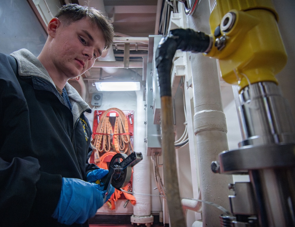 USS New Orleans (LPD 18) Conducts Daily Operations