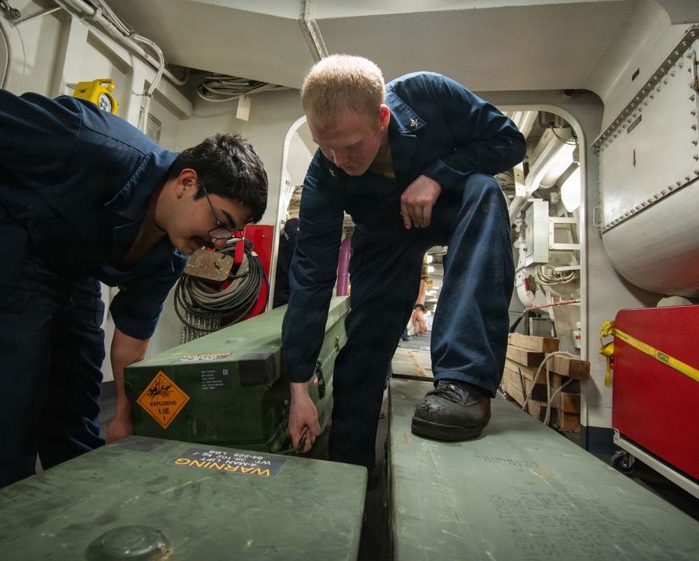 USS New Orleans (LPD 18) and Marine Medium Tiltrotor Squadron (VMM) 265 (Rein.) Conduct Routine Operations