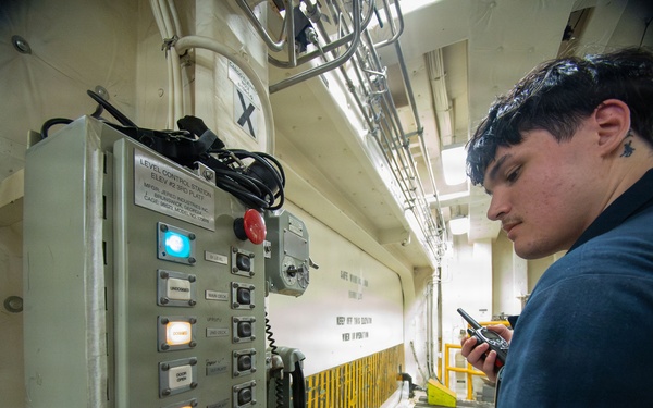 USS New Orleans (LPD 18) and Marine Medium Tiltrotor Squadron (VMM) 265 (Rein.) Conduct Routine Operations