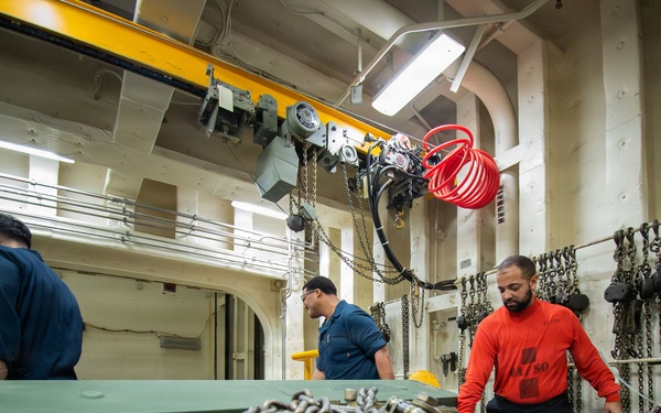 USS New Orleans (LPD 18) and Marine Medium Tiltrotor Squadron (VMM) 265 (Rein.) Conduct Routine Operations