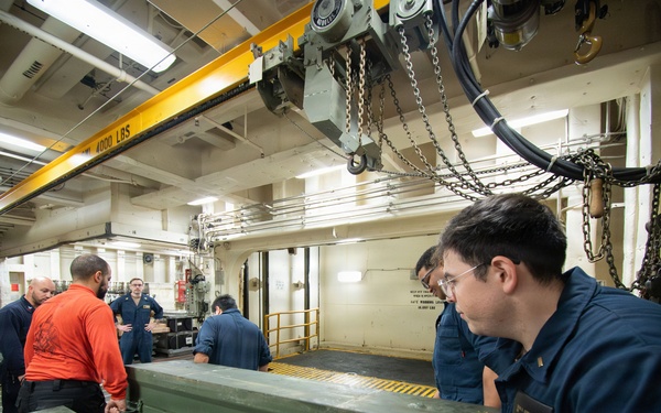 USS New Orleans (LPD 18) and Marine Medium Tiltrotor Squadron (VMM) 265 (Rein.) Conduct Routine Operations