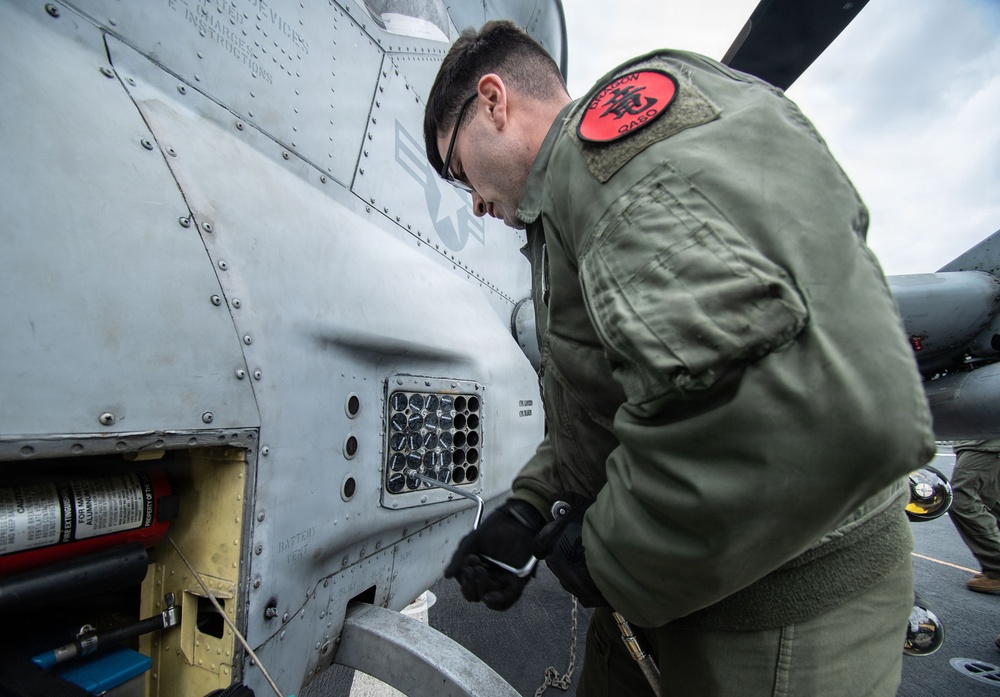 USS New Orleans (LPD 18) and Marine Medium Tiltrotor Squadron (VMM) 265 (Rein.) Conduct Routine Operations