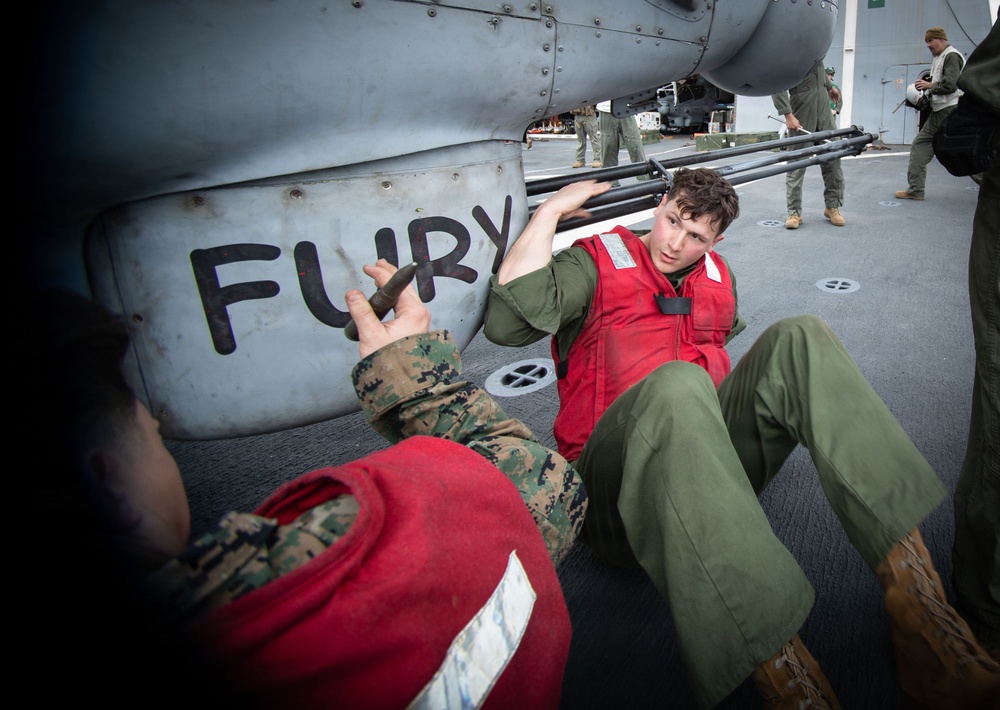 USS New Orleans (LPD 18) and Marine Medium Tiltrotor Squadron (VMM) 265 (Rein.) Conduct Routine Operations