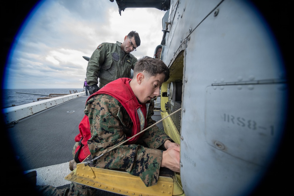 USS New Orleans (LPD 18) and Marine Medium Tiltrotor Squadron (VMM) 265 (Rein.) Conduct Routine Operations