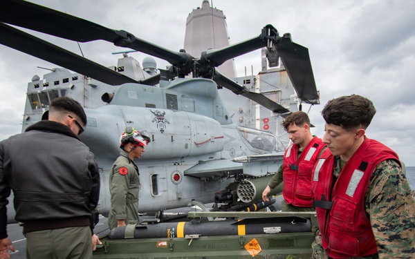 USS New Orleans (LPD 18) and Marine Medium Tiltrotor Squadron (VMM) 265 (Rein.) Conduct Routine Operations
