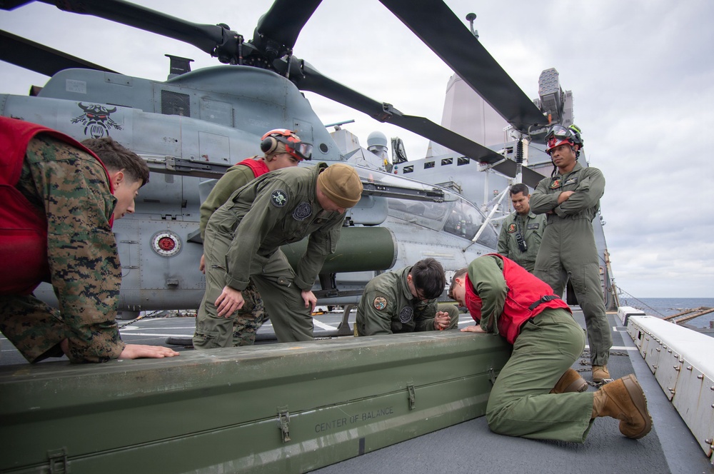 USS New Orleans (LPD 18) and Marine Medium Tiltrotor Squadron (VMM) 265 (Rein.) Conduct Routine Operations