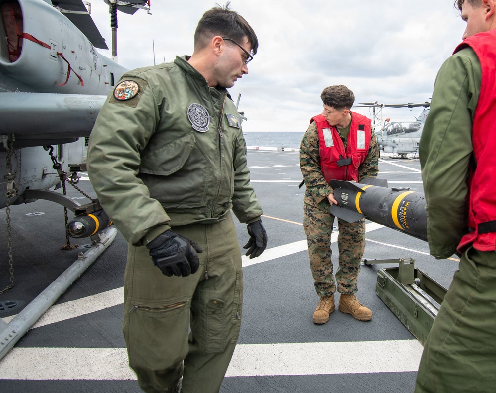 USS New Orleans (LPD 18) and Marine Medium Tiltrotor Squadron (VMM) 265 (Rein.) Conduct Routine Operations
